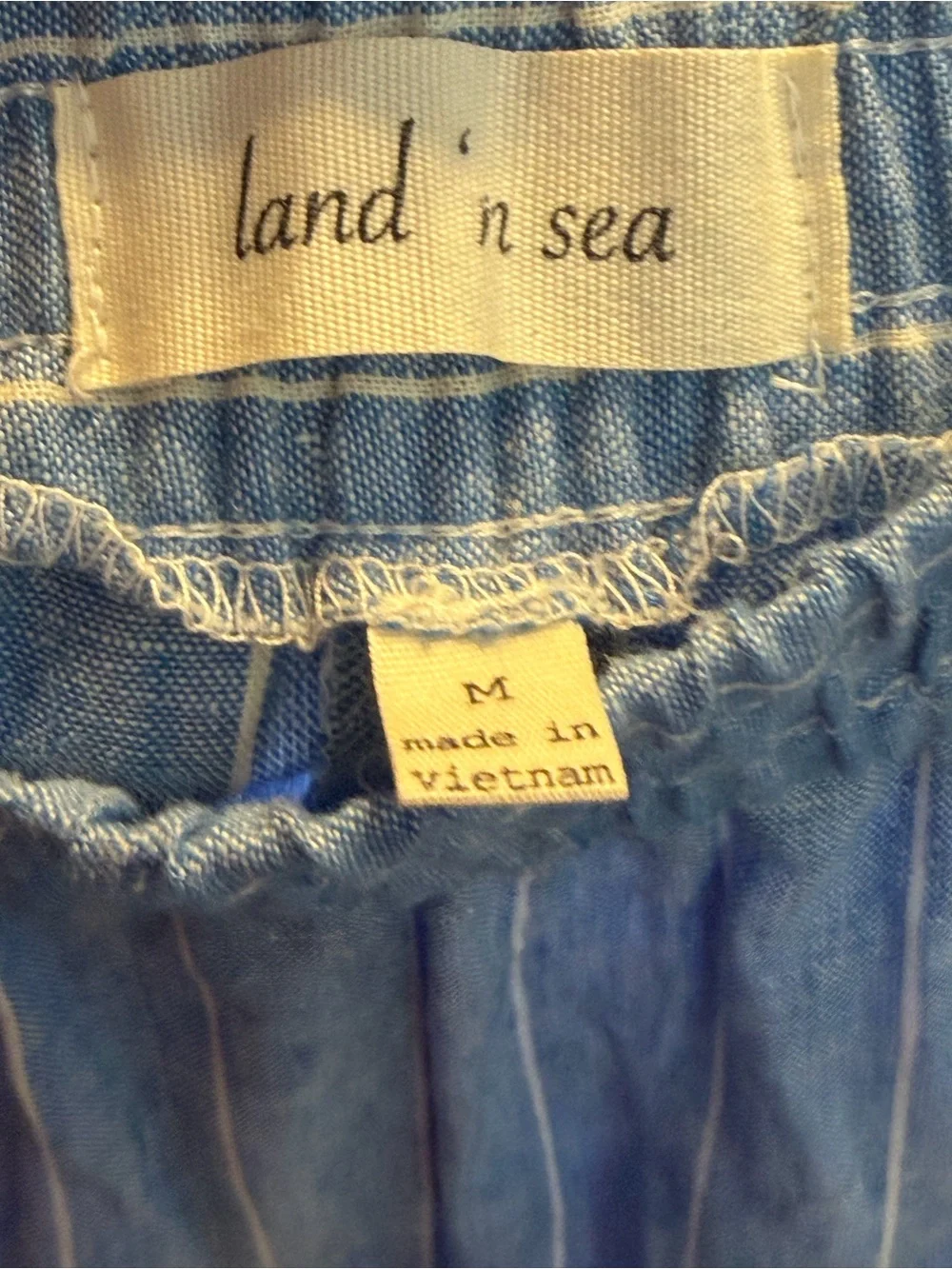 Land 'n Sea Striped Capri Pants Light Blue Pull-On Resort‎ Style Buttons Medium